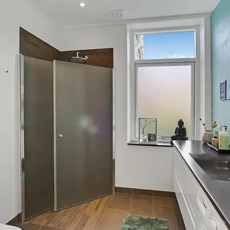 Apartment Gorgeous In With Kitchen
